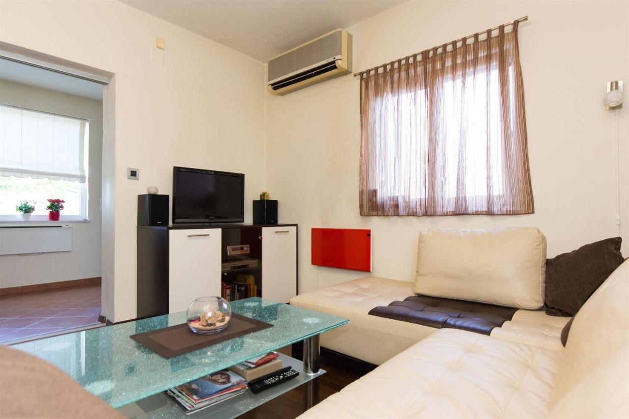 Apartment Rene Krk Town Εξωτερικό φωτογραφία